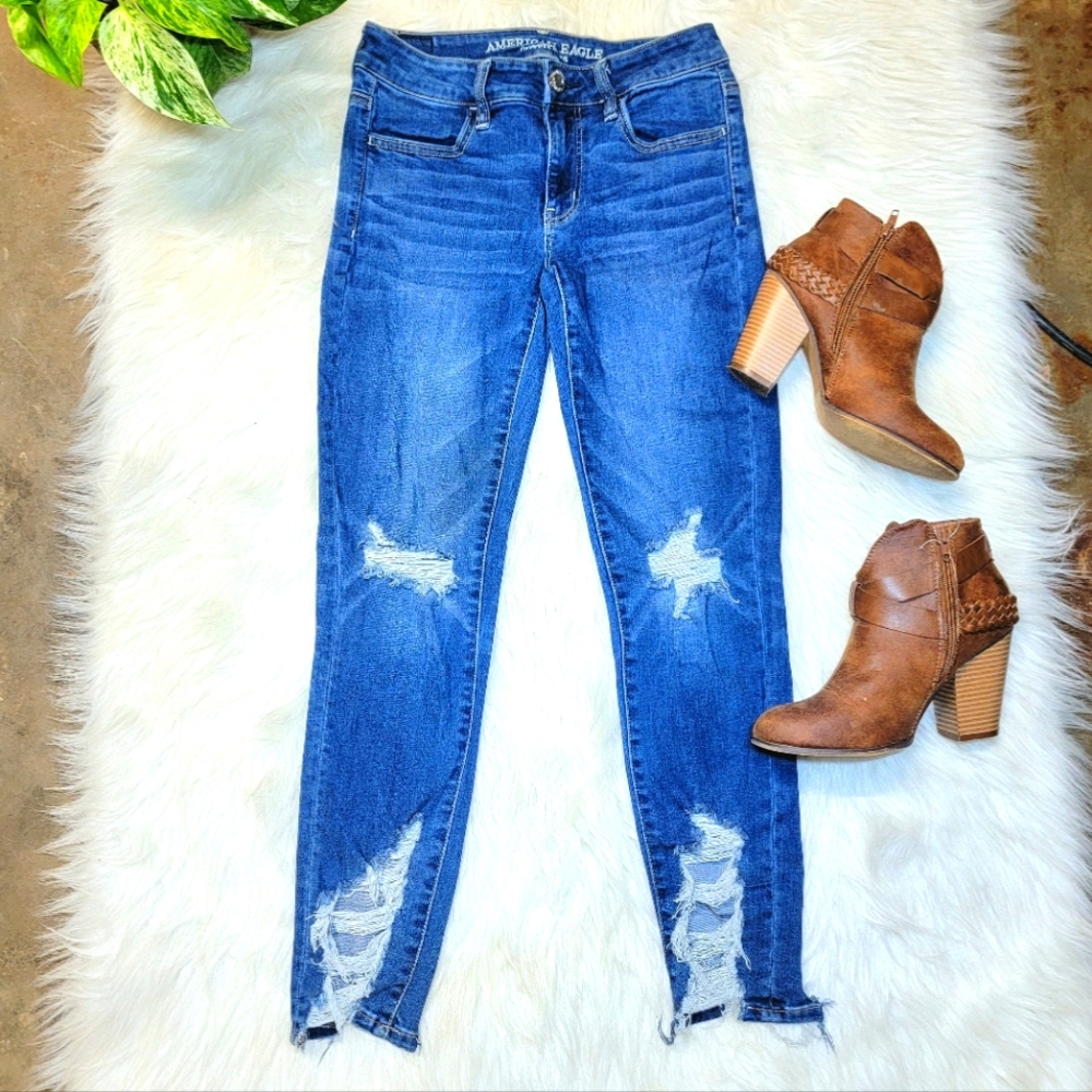 American Eagle Distressed Cropped Jeggings, Size 4 Regular